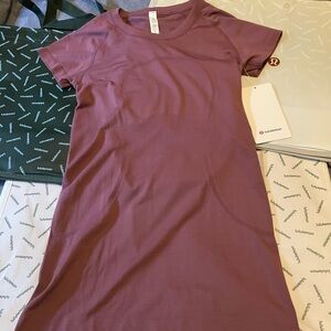 NWT Lululemon Swiftly Tech Short Sleeve Crew, Sz 6, PLUMFUL